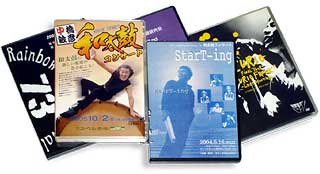 �p�b�P�[�W�ɔ[�߂�ꂽ�����i