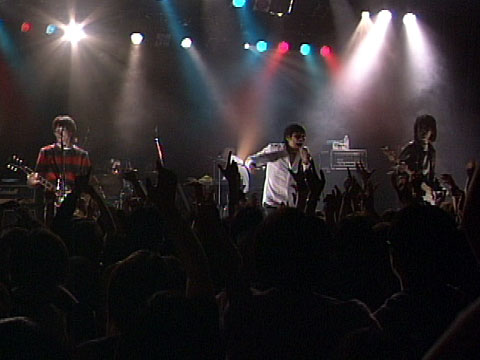 CURIO�X�e�[�W�ʐ^1