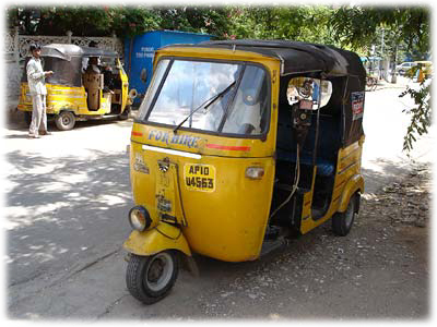 �O�փ^�N�V�[�̃I�[�g���L�V��